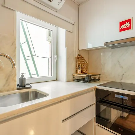 Bmyguest - Inner Bairro Alto Apartmán